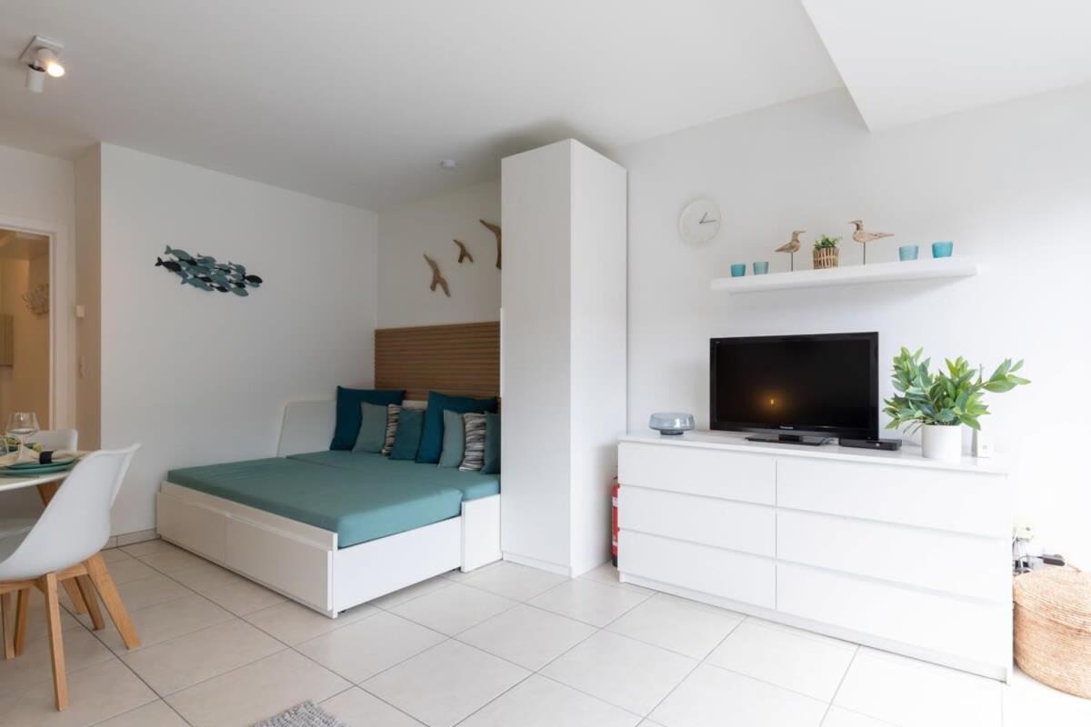 Apartamento 'Blue Sea' - Studio In Ostend With Private Parking Exterior foto