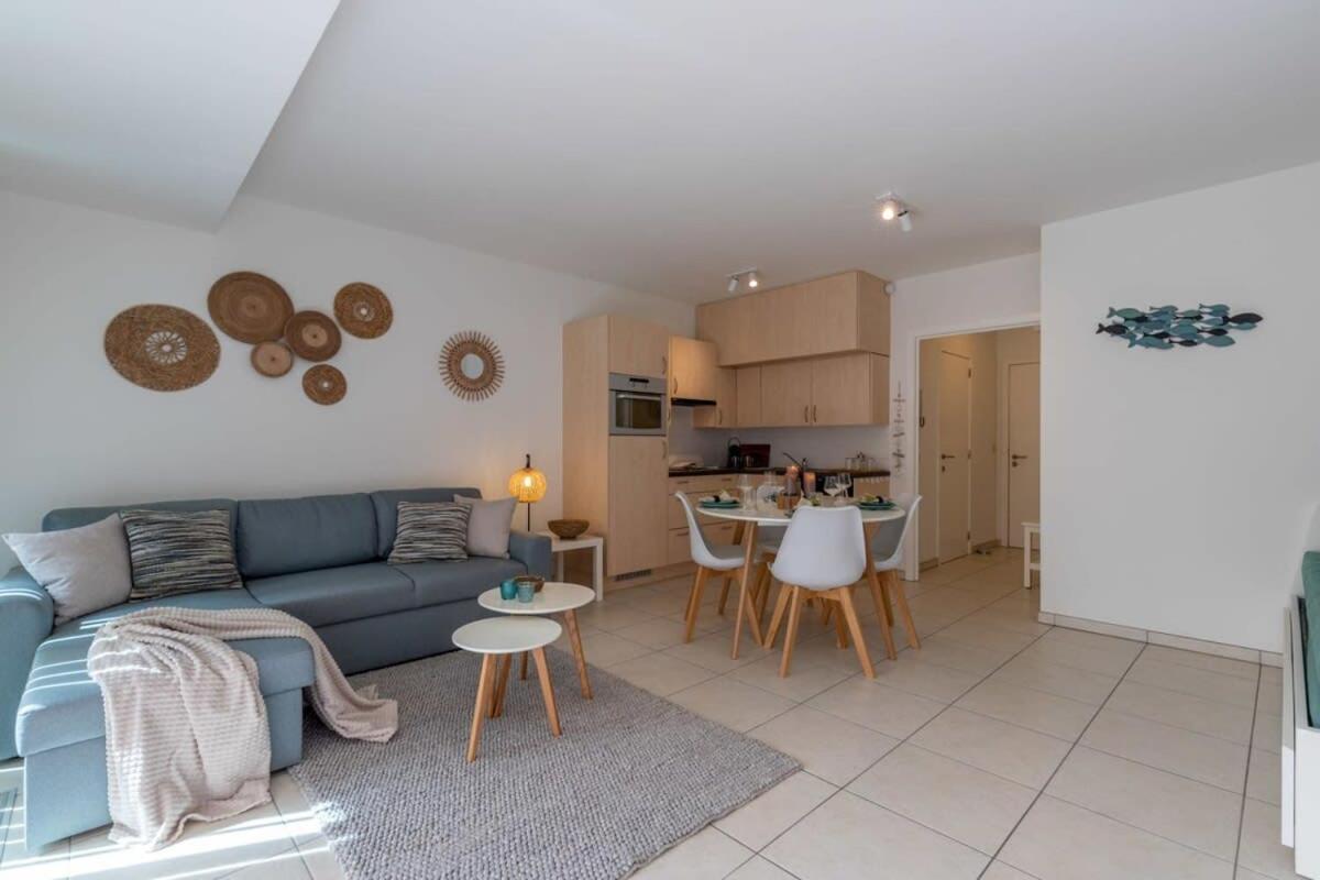 Apartamento 'Blue Sea' - Studio In Ostend With Private Parking Exterior foto