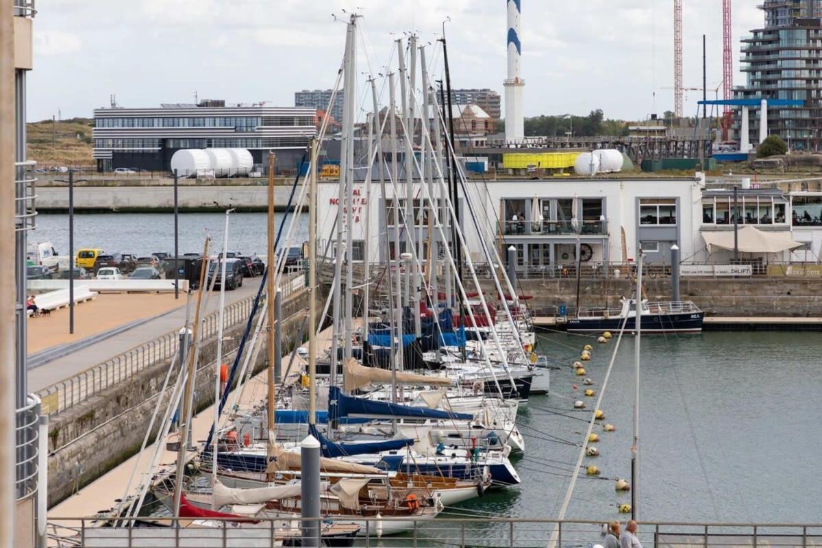 Apartamento 'Blue Sea' - Studio In Ostend With Private Parking Exterior foto